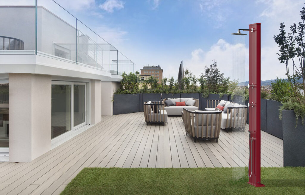 doccia solare dada dritta